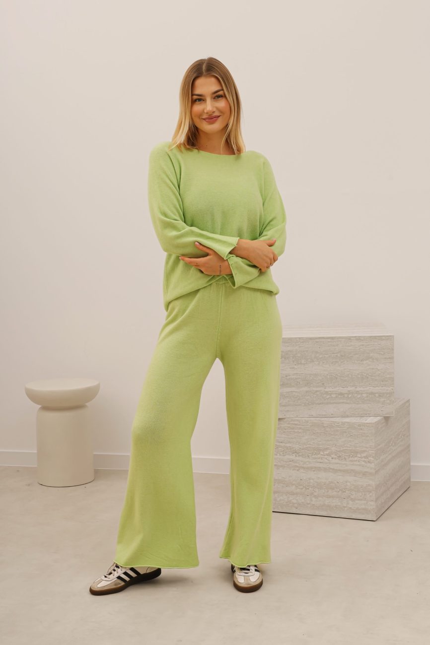 Sweter dzianina prosty