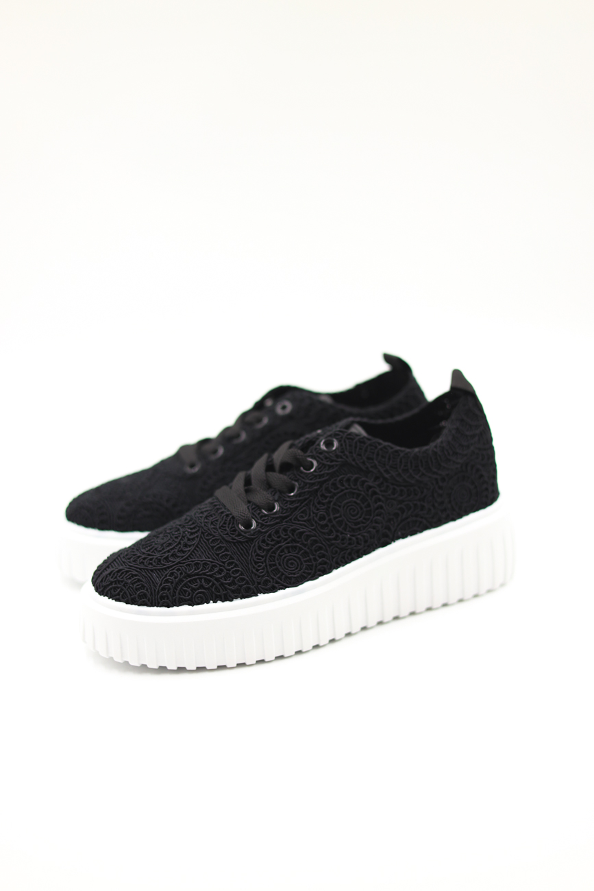 Buty sneakersy haftowane – Czarny, 37