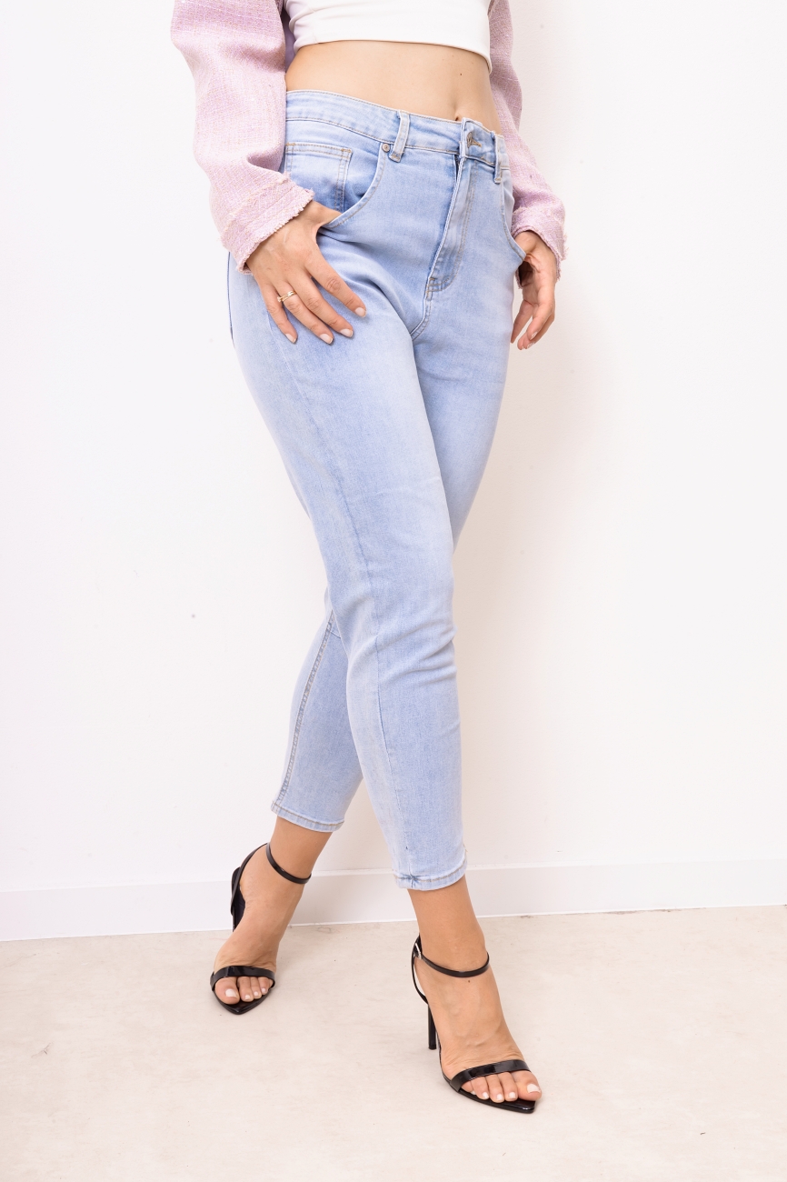 Spodnie jeasn mom fit klasyczne – Niebieski, S
